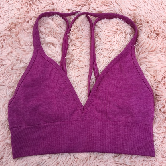 lululemon athletica Other - Lululemon seamlessly plunge bra